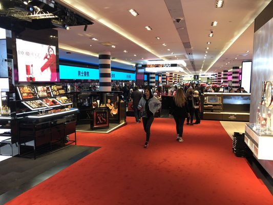 Sephora by null