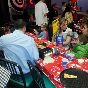 Chuck E. Cheese - Great birthday party place - Pizza Near Me - Sterling, Virginia