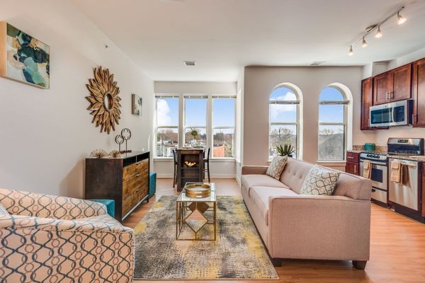 1600 Pennsylvania Ave SE Apartments by null