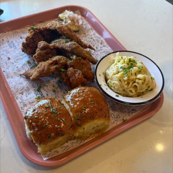 Honeymoon Chicken - Whole Jumbo Wings Mac and Cheese Honey Butter Rolls - Chicken Shop Near Me - Washington, DC, District of Columbia