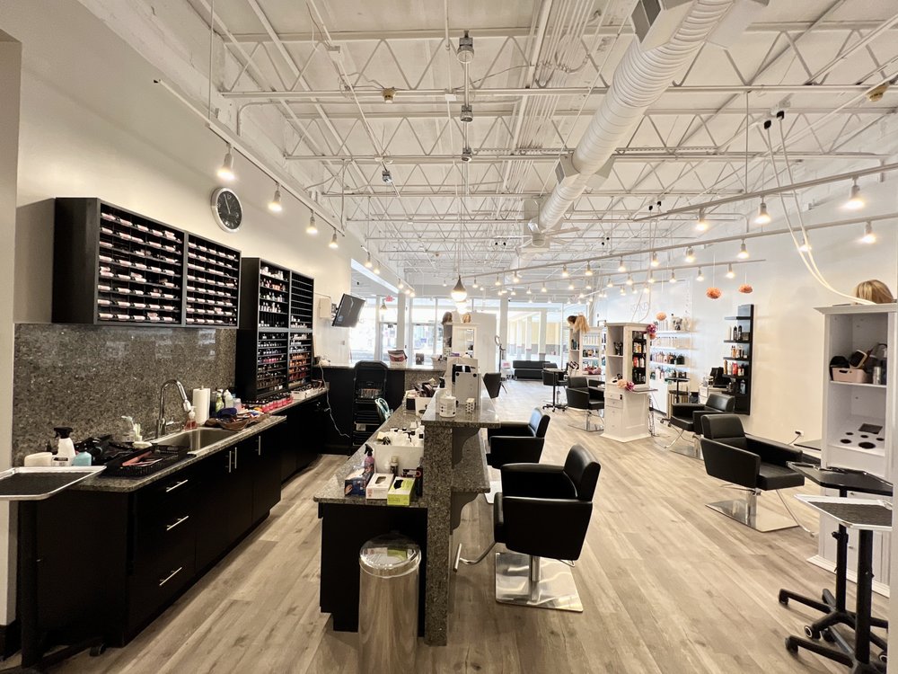 SALON448 Updated August 2024 25 Photos 448 Sq, Wood