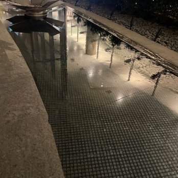 VICE VERSA Patio & Lounge - Water feature - Lounges Near Me - Las Vegas, Nevada