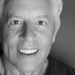 Siranli Implants & Facial Aesthetics & Prosthodontics - Restoring someone's smile is like giving them back their joy!