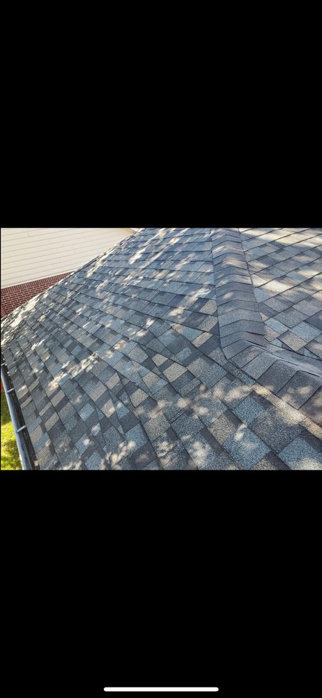 Slide of Randal’s Roofing