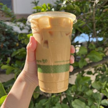 The Curb Kaimuki - KSL (Fall Drink) - Coffee & Tea Near Me - Honolulu, Hawaii