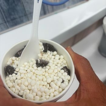 Minnesota Zoo - Cookies and cream - Zoos Near Me - Apple Valley, Minnesota Minnesota Zoo - Cookies and cream - Zoos Near Me - Apple Valley, Minnesota