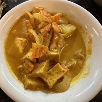 Oliang - Yellow curry (minus a few bites!) photo doesn't do it justice-huge portion - Coffee & Tea Near Me - Chicago, Illinois Oliang - Yellow curry (minus a few bites!) photo doesn't do it justice-huge portion - Coffee & Tea Near Me - Chicago, Illinois