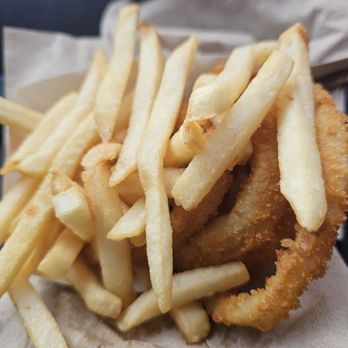 Habit Burger & Grill - 12-27-24. Half French Fries/Half Onion Rings - Burgers Near Me - Pleasanton, California Habit Burger & Grill - 12-27-24. Half French Fries/Half Onion Rings - Burgers Near Me - Pleasanton, California