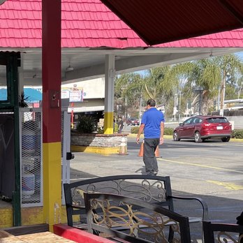 Colima Car Wash - The rude guy again - Car Wash Near Me - Rowland Heights, California