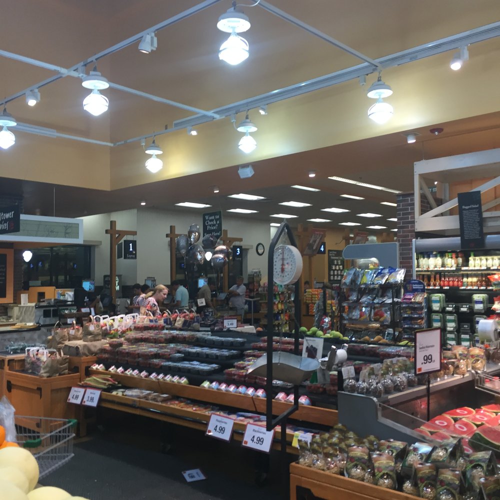 Wellesley Roche Bros. -- Linden Square : 188 Linden Street, Wellesley Interior Wellesley Roche Bros. -- Linden Square : 188 Linden Street, Wellesley Interior