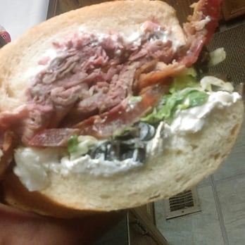 Dill's Deli & Bbq - Delis Near Me - Redding, California