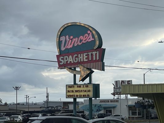 Vince's Spaghetti Ontario by null