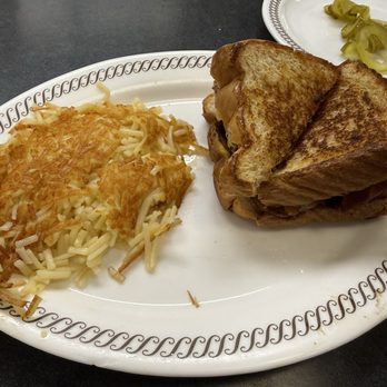 Waffle House - Texas Bacon Chicken Melt Plate - Breakfast & Brunch Near Me - Orlando, Florida Waffle House - Texas Bacon Chicken Melt Plate - Breakfast & Brunch Near Me - Orlando, Florida