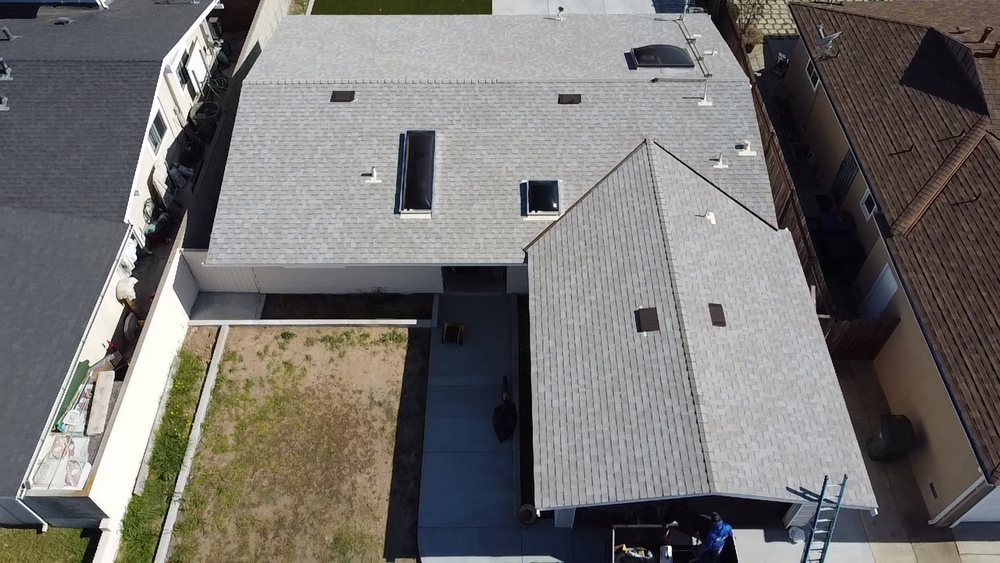 Slide of Major League Roofing