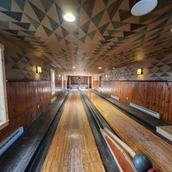 Ralph's Bar & Bowling