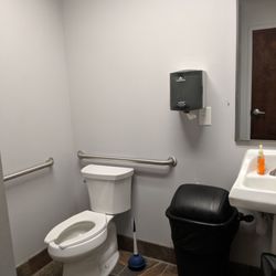Snap Fitness - 1 of 4 individual unisex restrooms