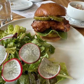 Churchill St. - Chicken sandwich - American Near Me - Shoreview, Minnesota