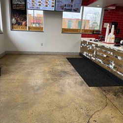 Tops Bar-B-Q - Front Register