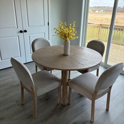 Raymour & Flanigan Furniture and Mattress Store - Our new kitchen table perfect size for our breakfast area.