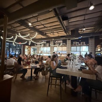 George & Gather - Inside - American Near Me - Chandler, Arizona