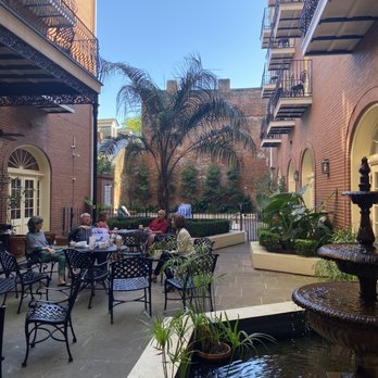 Hotel St Marie - Courtyard in back - Hotels Near Me - New Orleans, Louisiana Hotel St Marie - Courtyard in back - Hotels Near Me - New Orleans, Louisiana