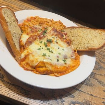 Alfredo's Pizzeria - Unrealllllllll pasta - Italian Near Me - San Diego, California