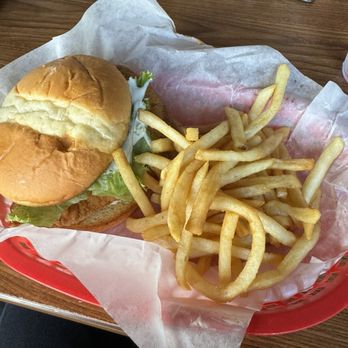 Nisqually Bar & Grill - Crispy chicken sandwich - American Near Me - Olympia, Washington Nisqually Bar & Grill - Crispy chicken sandwich - American Near Me - Olympia, Washington