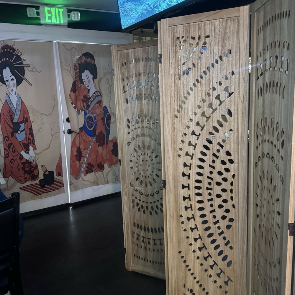 Lit Sushi - Sushi Bars Near Me - North Hollywood, California Lit Sushi - Sushi Bars Near Me - North Hollywood, California