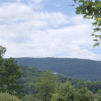 Blue Mountain Brewery - Blue Ridge Mountains - Brewpubs Near Me - Afton, Virginia Blue Mountain Brewery - Blue Ridge Mountains - Brewpubs Near Me - Afton, Virginia