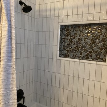 Sunset Builders and Maintenance - Main bath - Windows Installation Near Me - Fort Myers, Florida Sunset Builders and Maintenance - Main bath - Windows Installation Near Me - Fort Myers, Florida