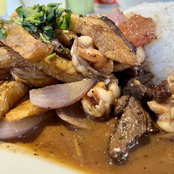 Mamita Peruvian Restaurant - Mar y tierra (shrimp and steak) - Peruvian Near Me - Glendale, California Mamita Peruvian Restaurant - Mar y tierra (shrimp and steak) - Peruvian Near Me - Glendale, California