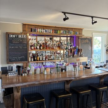Wildflower Restaurant and Pub - Bar - Burgers Near Me - Lyndonville, Vermont Wildflower Restaurant and Pub - Bar - Burgers Near Me - Lyndonville, Vermont