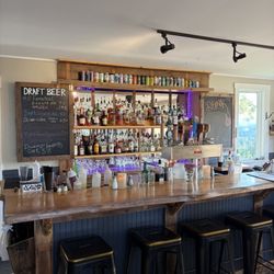 Wildflower Restaurant and Pub - Bar