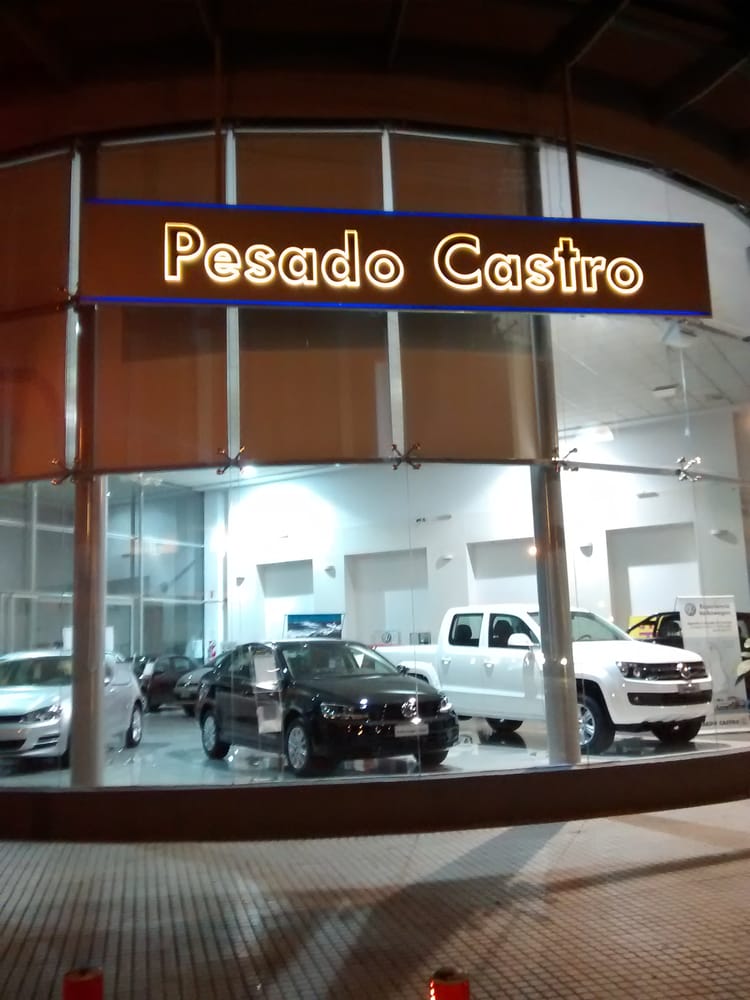 PESADO CASTRO SHOWROOM Automotive Cordoba 2890, Presidente Perón