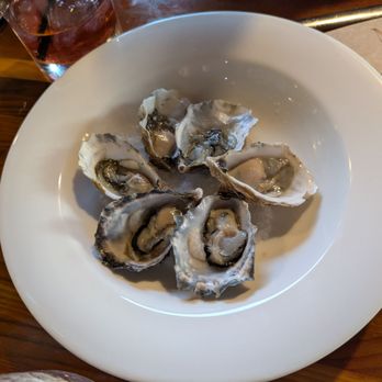 Moonstone Grill - Oysters raw - Seafood Near Me - Trinidad, California Moonstone Grill - Oysters raw - Seafood Near Me - Trinidad, California