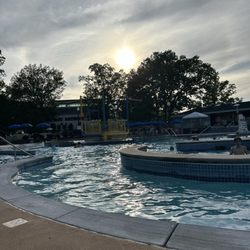 Menlo Aquatics Center - Leisure pool