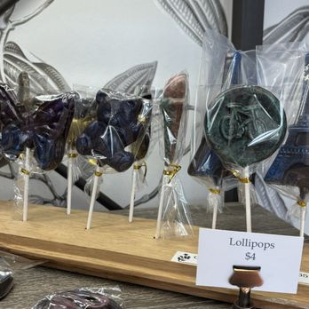 Fleur Sauvage Chocolates - Chocolatiers & Shops Near Me - Windsor, California