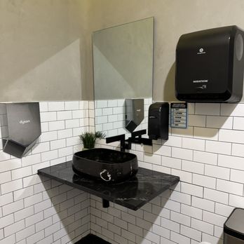 Feng Cha El Paso - unisex toilet - Bubble Tea Near Me - El Paso, Texas