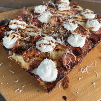 No Name Pizza - Pizza Near Me - Miami, Florida