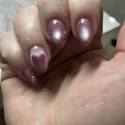 My fav cat eye Valentine's nails with a heart (done by Tiffany!) My fav cat eye Valentine's nails with a heart (done by Tiffany!)