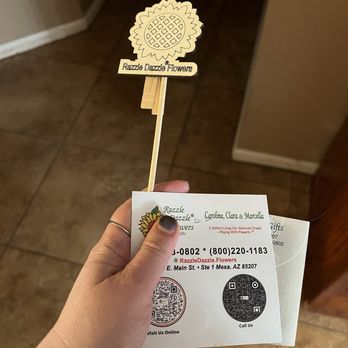 Razzle Dazzle Flowers & Gifts - Love this wooden stick to hold the cards and 2 plant food packets! - Florists Near Me - Mesa, Arizona