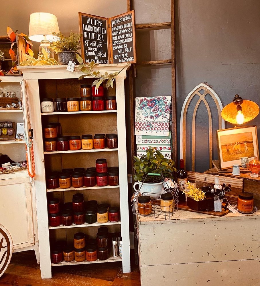 Photos of VINTAGE AMERICA Updated August 2024 21 Photos 22 S Main St, Allentown, New