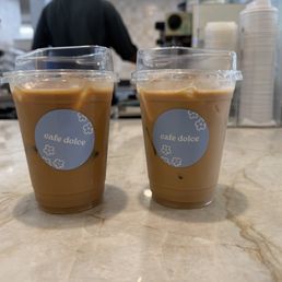 Hazelnut latte with oat milk (left) and vanilla latte (right) Hazelnut latte with oat milk (left) and vanilla latte (right)
