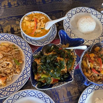 Bahn Thai Restaurant - Thai Near Me - Fairbanks, Alaska Bahn Thai Restaurant - Thai Near Me - Fairbanks, Alaska