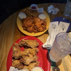 Ojos Locos Sports Cantina - Mesquite
