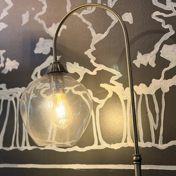 Lionheart Coffee - Lighting - Coffee Roasteries Near Me - Cleveland, Ohio