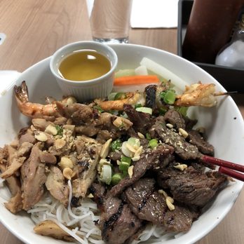 Pho Zui Zui - Beef, chicken, shrimp vermicelli .... $14 a big serving. Delicious - Vietnamese Near Me - Dollard-des Ormeaux, Quebec Pho Zui Zui - Beef, chicken, shrimp vermicelli .... $14 a big serving. Delicious - Vietnamese Near Me - Dollard-des Ormeaux, Quebec