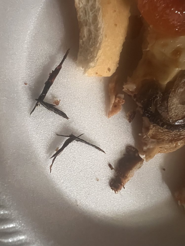 PIZZA HUT Updated October 2024 10 Reviews 657 W Main, Farmington