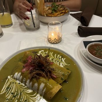 Luna - Drenched sauce in my enchiladas. Oily pasta with rock solid garlic bread. - Tacos Near Me - Bakersfield, California Luna - Drenched sauce in my enchiladas. Oily pasta with rock solid garlic bread. - Tacos Near Me - Bakersfield, California