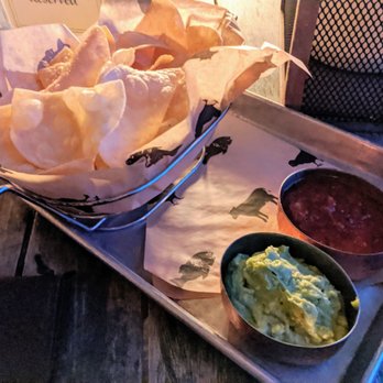 OUTLAW Taproom - Chips, salsa and guacamole - Cocktail Bars Near Me - Irving, Texas